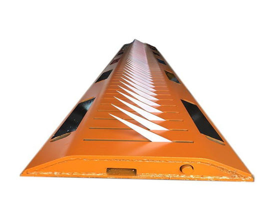 Penghalang Ban Baja A3 Visibilitas Tinggi dengan Beban 40T untuk Sistem Pengendalian Lalu Lintas