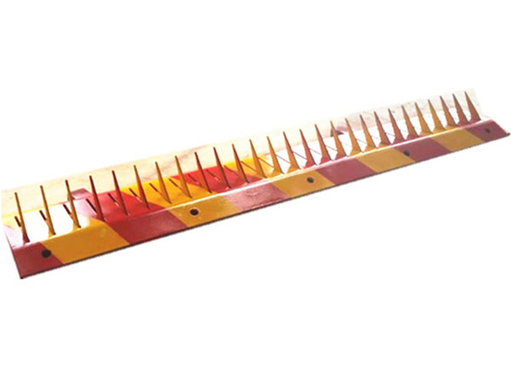 Permukaan Mounting Yellow Red Color Tire killer, tabrakan ban pacu keamanan